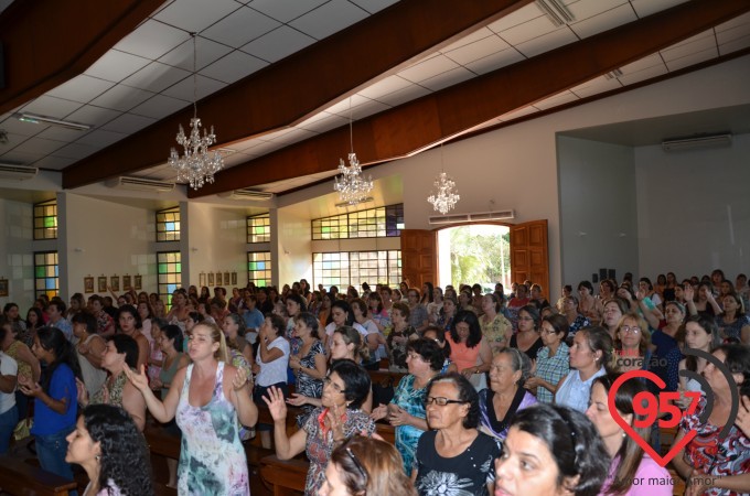 Igreja São Francisco realiza encontro de mulheres