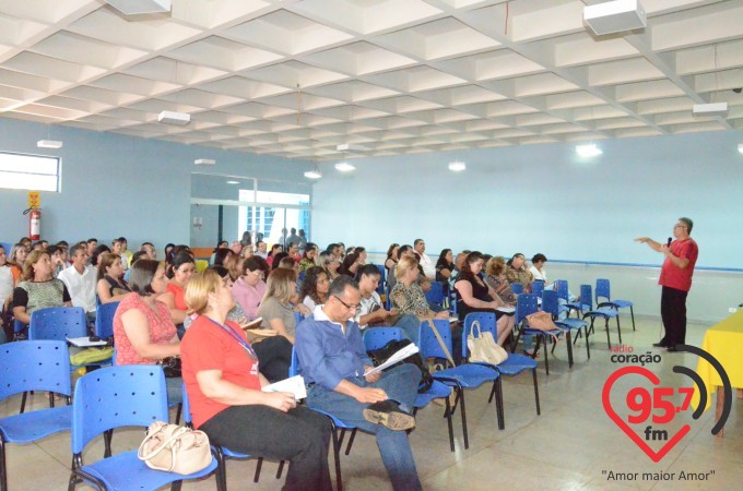 Rádio Coração participa de encontro do SUAS
