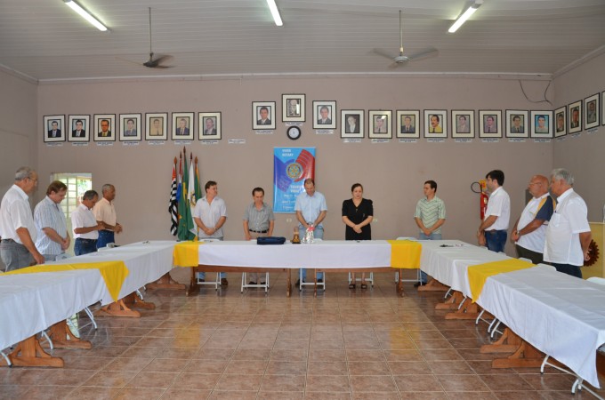 Rotary Club de Itaporã recebe visita de membros da Rádio Coração FM