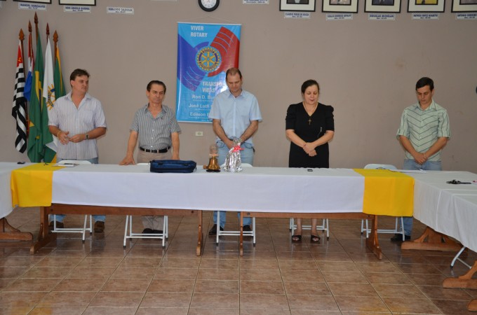 Rotary Club de Itaporã recebe visita de membros da Rádio Coração FM