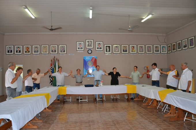 Rotary Club de Itaporã recebe visita de membros da Rádio Coração FM