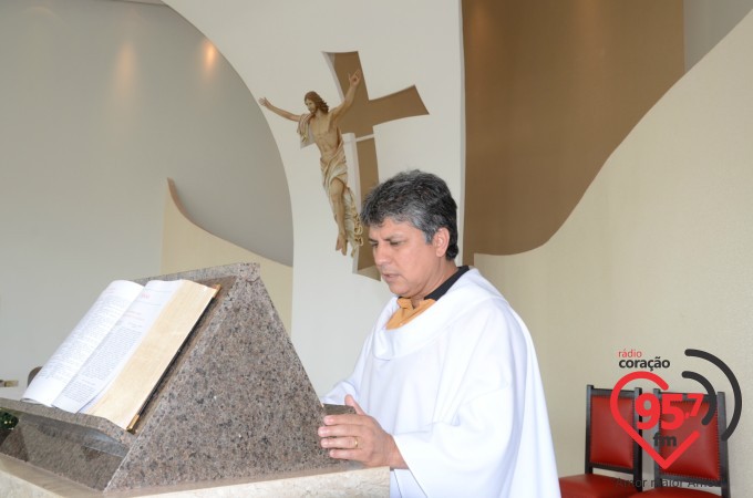 Igreja São Paulo Apóstolo celebra missa mensal com equipistas