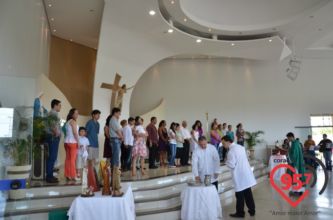 Igreja São Paulo Apóstolo celebra missa mensal com equipistas