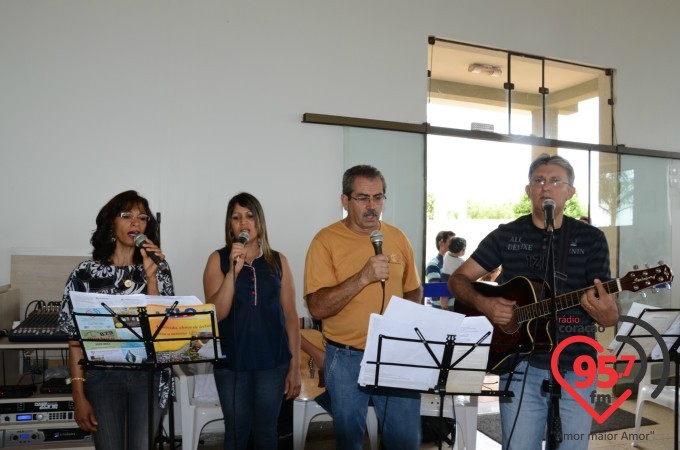 Igreja São Paulo Apóstolo celebra missa mensal com equipistas