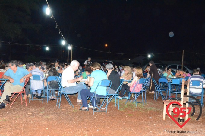 Toca de Assis realiza show de prêmios