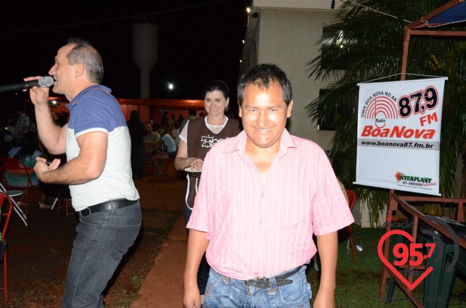 Toca de Assis realiza show de prêmios