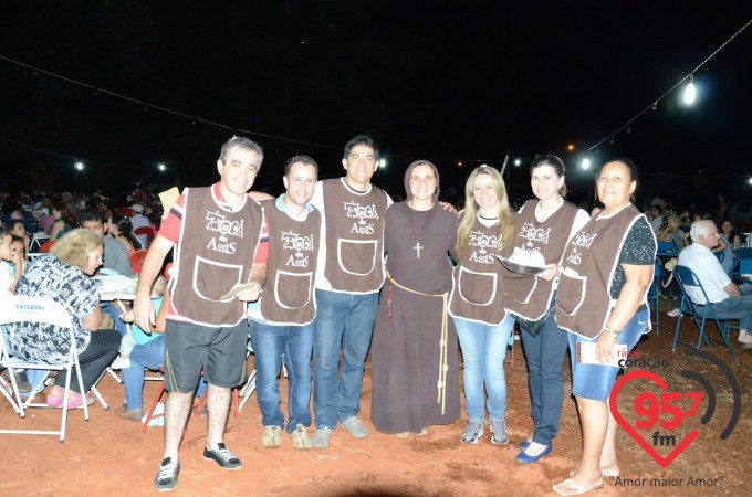 Toca de Assis realiza show de prêmios