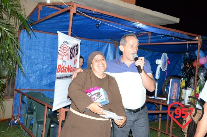 Toca de Assis realiza show de prêmios