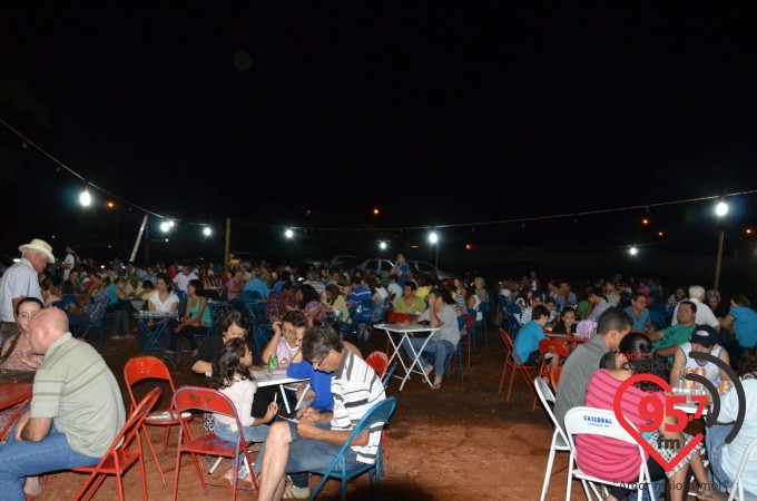 Toca de Assis realiza show de prêmios