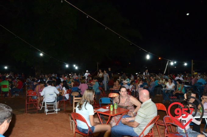 Toca de Assis realiza show de prêmios