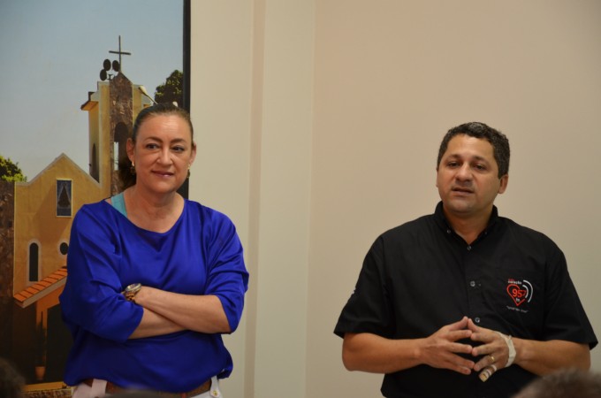 Arrecadadores visitam a Rádio Coração FM