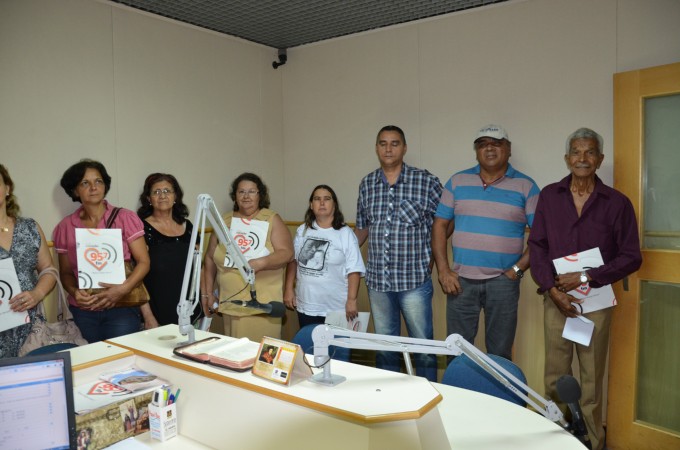 Arrecadadores visitam a Rádio Coração FM