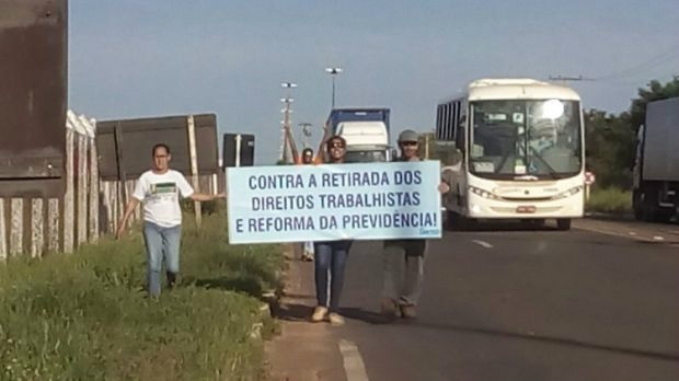  Trabalhadores  de Três Lagoas iniciaram a mobilização contra a Reforma da Previdência.(Foto: Aurora Villalba)