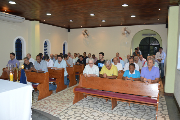 Terço dos homens na Catedral Terço dos homens na Catedral