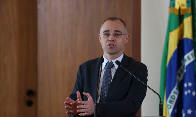 ministro da Justiça e Segurança Pública, André Mendonça (foto - Agência Brasil),