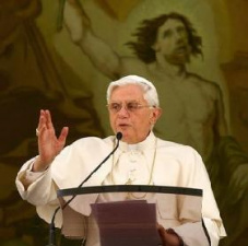 À luz da vida desta mística, o Papa concluiu deixando uma lição para nossos dias: 