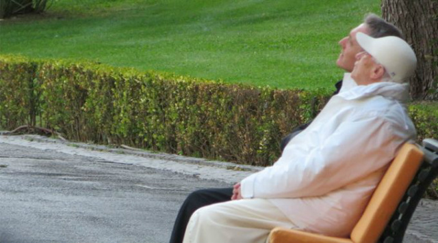 Bento XVI em sua residência do mosteiro Mater Ecclesiae (2017) / Crédito: Alan Holdren (ACI Prensa)