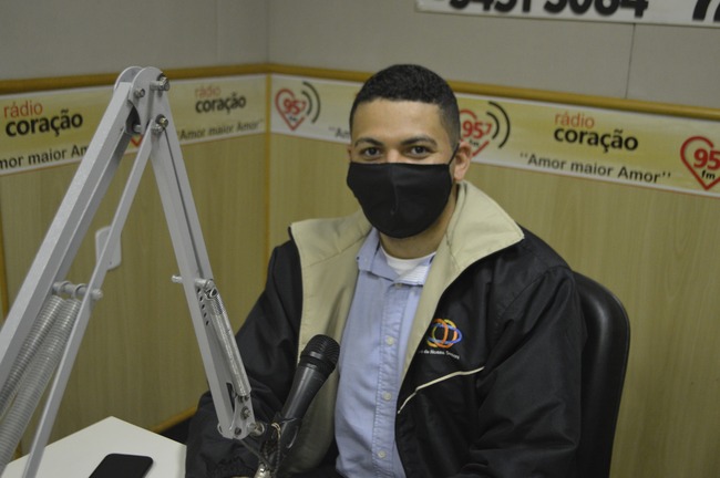 Seminarista Cristiano Santos. Foto: Rádio Coração FM