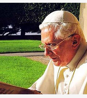 Palavra é ''fonte de constante renovação'', diz Papa