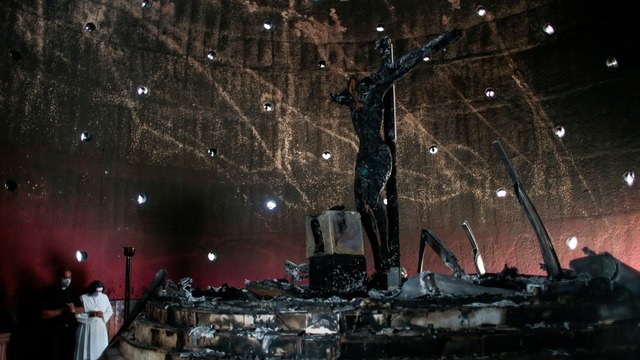 Interior de uma das capelas da Catedral de Manágua após o atentado de 31 de julho / Crédito: Arquidiocese de Manágua