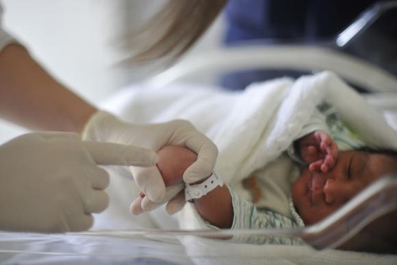 O teste é capaz de indicar a existência de doenças genéticas, endocrinológicas e metabólicas que não apresentam evidências clínicas no nascimentoMarcello Casal/Agência Brasil