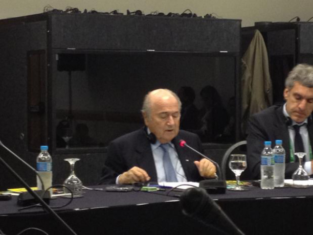 Blatter teve encontro com jornalistas brasileiros antes do anúncio dos indicados à Bola de Ouro
