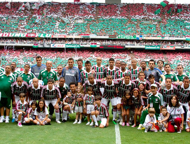 Time posa antes da partida que consagraria a trajetória tricolor (Foto: agência Photocamera)