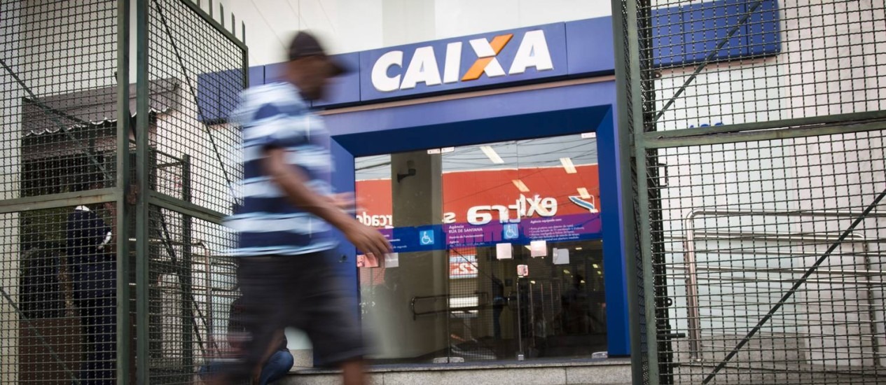 Agência da Caixa no Rio de Janeiro - Monica Imbuzeiro / Agência O Globo

Leia mais: https://oglobo.globo.com/economia/apesar-da-liberacao-de-recursos-do-fgts-inadimplencia-bate-recorde-21550038#ixzz4lrd9pajK 
stest 