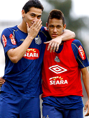 Ganso e Neymar na mira do Barça
(Foto: Ricardo Saibun / Agência Estado)
