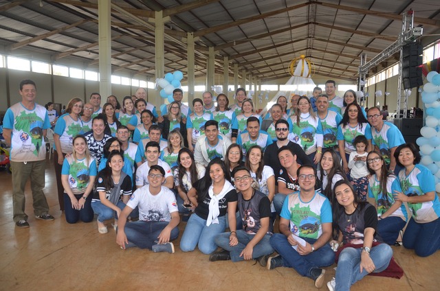 Cursilhistas que participaram da peregrinação  no Santuário N. Srª Aparecida, na Vila São Pedro