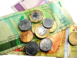 Dos R$ 2,073 trilhões, R$ 62,6 bilhões irão para a área de educação e R$ 74,25 bilhões para a saúde.