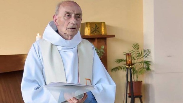 Jacques Hamel, o padre degolado por um terrorista em Rouen, na região da Haute-Normandie (no norte da França) era pároco auxiliar da igreja de Saint-Étienne, uma das duas paróquias da vila de Saint-Étienne-du-Rouvray.