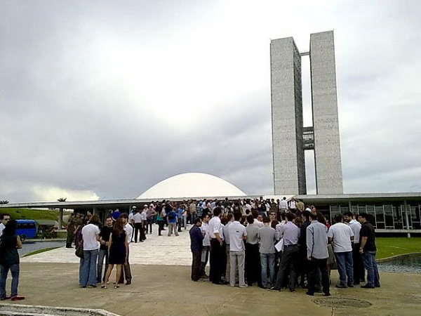No próximo sábado (1º), cerca de 20 mil pessoas devem acompanhar a cerimônia de posse da presidenta eleita, Dilma Rousseff.
Foto: Div. 