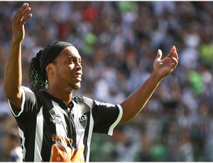 umentam chances para Ronaldinho, indicamcomentaristas (Foto: Site Oficial do Atlético-MG)