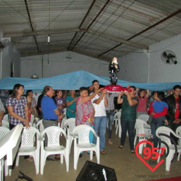 Comunidade realizando a  celebração à Santa Rita de Cássia 22/05
foto : Arquivo