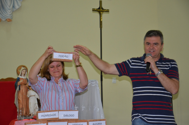 Integrantes da Rádio Coração FM realizam retiro para casais em Jateí Integrantes da Rádio Coração FM realizam retiro para casais em Jateí