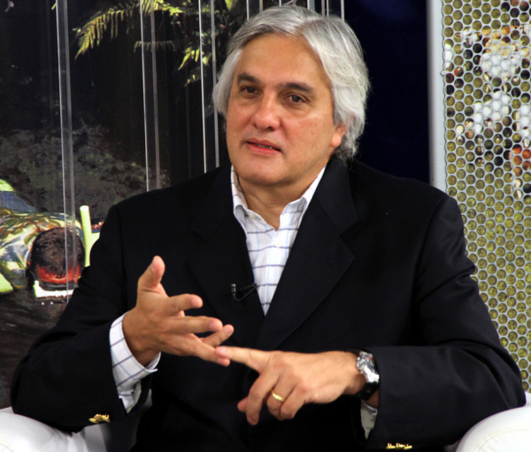 Senador Delcídio em reunião promovida ontem pela bancada do PT no Senado, em Brasília
(Foto: Waldemir Barreto, da Agência Senado)