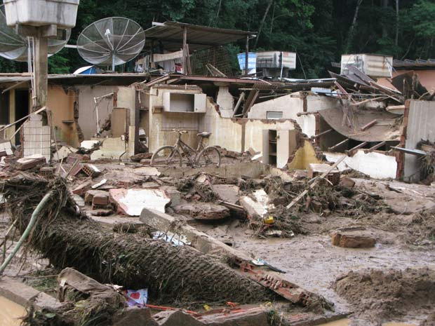 Itaipava após a chuva que devastou a Região Serrana do Rio de Janeiro (Foto: Aluizio Freire/G1)