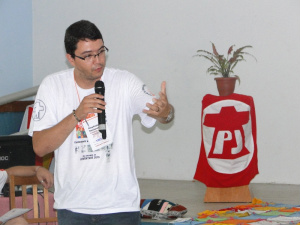 A apresentação teve como base as propostas do Concílio Vaticano II, passando pelas Conferências de Puebla e Medelín, chegando às propostas da Conferência de Aparecida (SP).