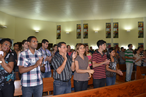 Paróquia N.S. Fátima celebra missa aos noivos Paróquia N.S. Fátima celebra missa aos noivos