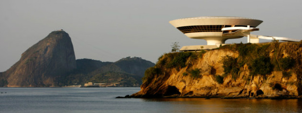 O Museu de Arte Contemporânea de Niterói, uma das obras marcantes de Niemeyer.(AP Photo/Ricardo Moraes)
