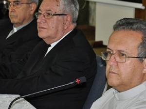 Os bispos, reunidos nesta semana na CNBB, lamentam certos programas de TV que afetam a dignidade humana