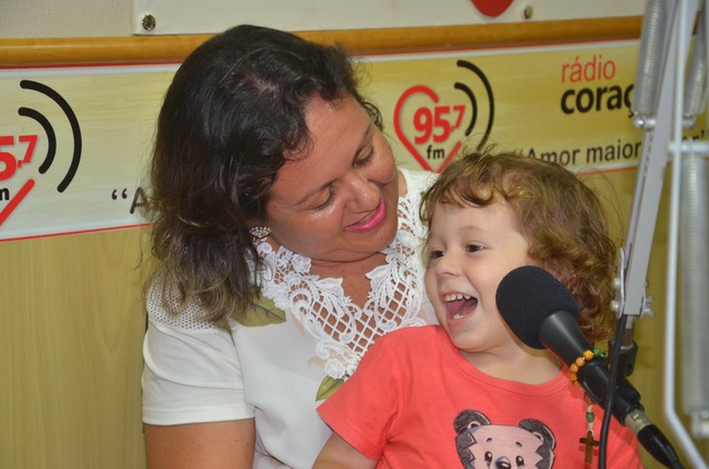 Jose, com seu filho Enzo. Foto: Estanislau Sanabria/RC