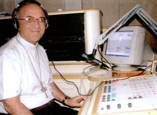 Dom Redovino está na Diocese há 10 anos e trata sempre com muito respeito e valor a comunicação; seu programa terá duração de 30 minutos 