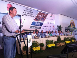 Em destaque na foto, o presidente do Sistema Famasul, Eduardo Riedel, durante a abertura do Showtec 2014