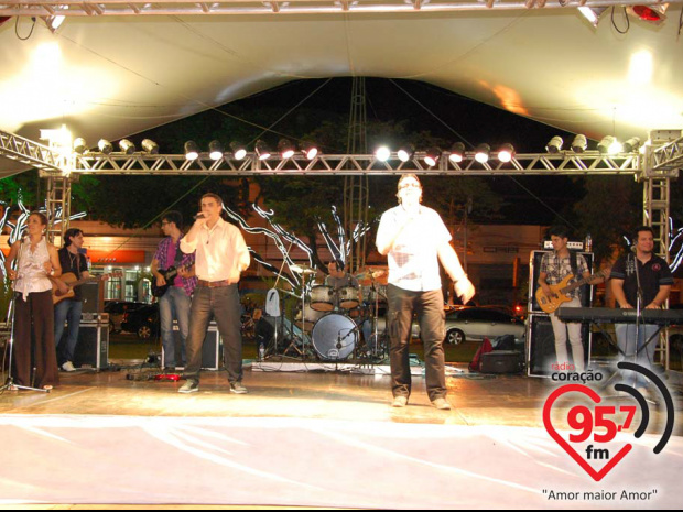 Banda Louvor e Glória se apresenta na Festa da Padroeira Banda Louvor e Glória se apresenta na Festa da Padroeira