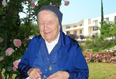 Uma freira cega francesa é a religiosa mais idosa do mundo