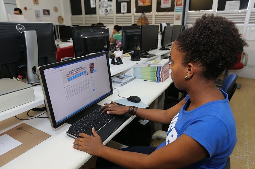 Entre os vetos em análise está a questão da internet para estudantes de escolas públicas. Deputados iniciam votação às 10h e senadores, às 16h
Foto: Mateus Pereira/GOVBA
