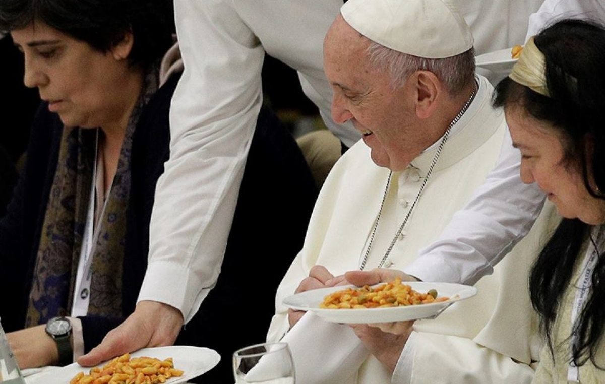 Papa Francisco: almoço comunitário e homilia na Jornada Mundial dos Pobres