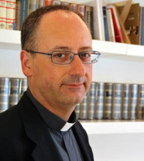 'Eu diria que a Igreja sempre foi muito atenta em relação à comunicação', destacou padre Spadaro
